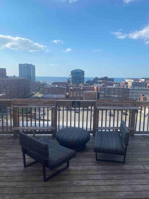 Downtown Cle Loft, River View, King Bed, Free Parking Cleveland Exterior photo